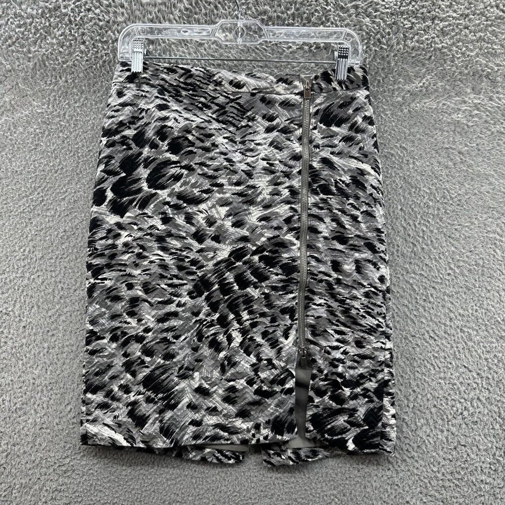 Talbots‎ Skirt Women's 4P Black, Grey & White Animal Print Full Zip Tube Skirt
